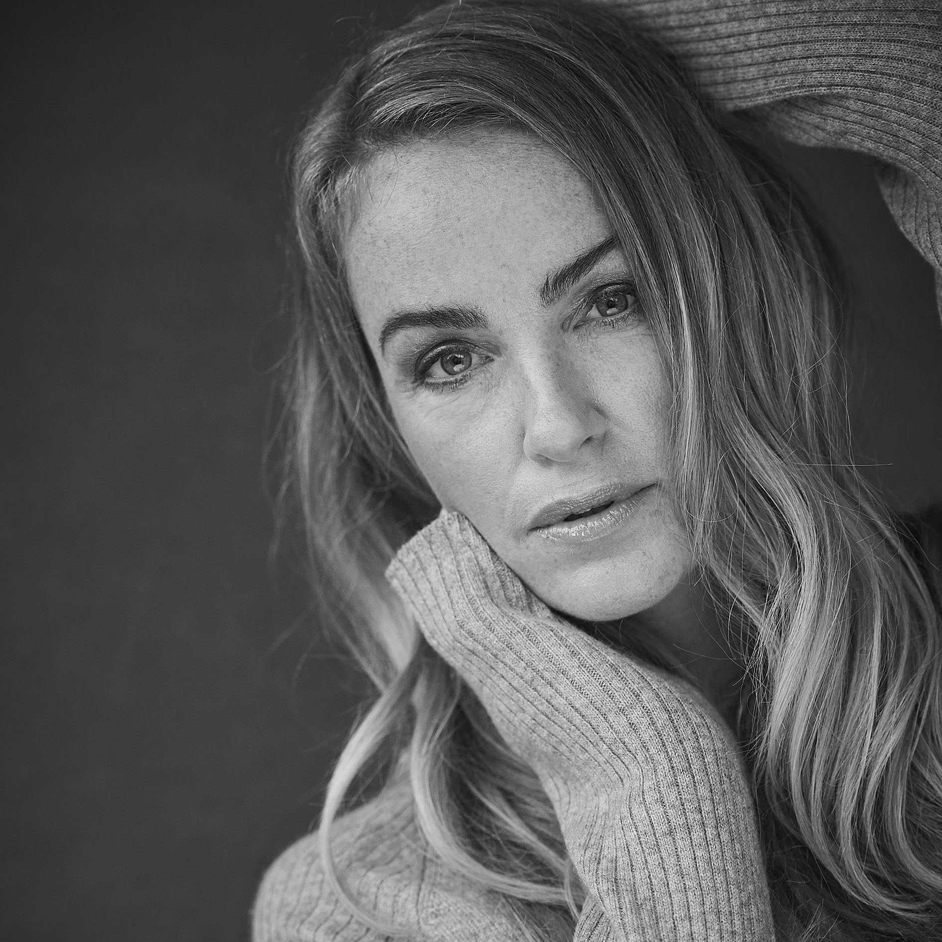 Tina Marie Bühnenpose